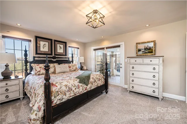 $674,900 | 456 North Shore Drive, Hickory, NC 28601