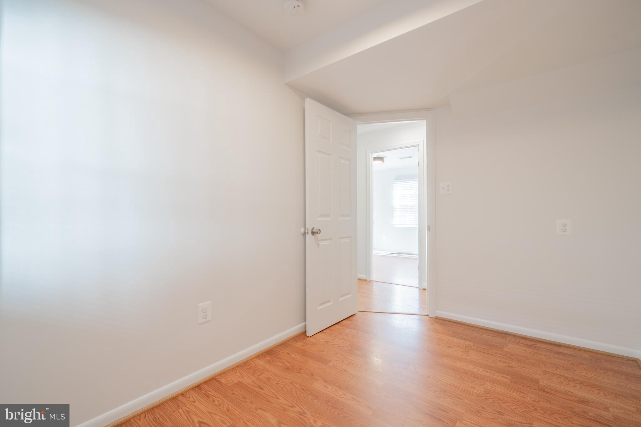 6059 Wilson Boulevard Arlington, VA 22205 - Photo 14 of 37
