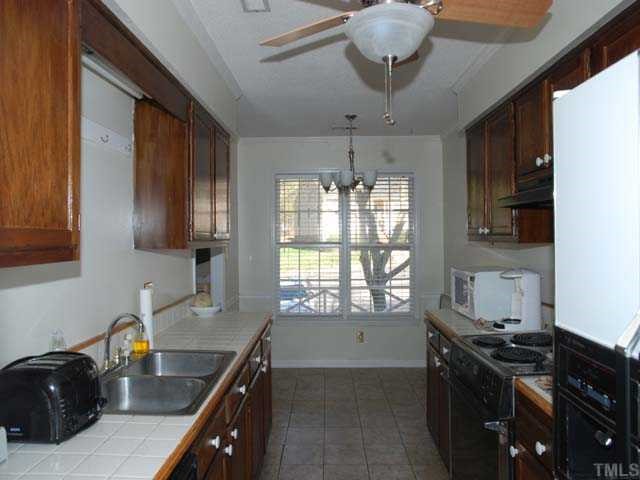 7319 Sweet Bay Lane Raleigh, NC 27615 - Photo 3 of 11 Gallery Image 3