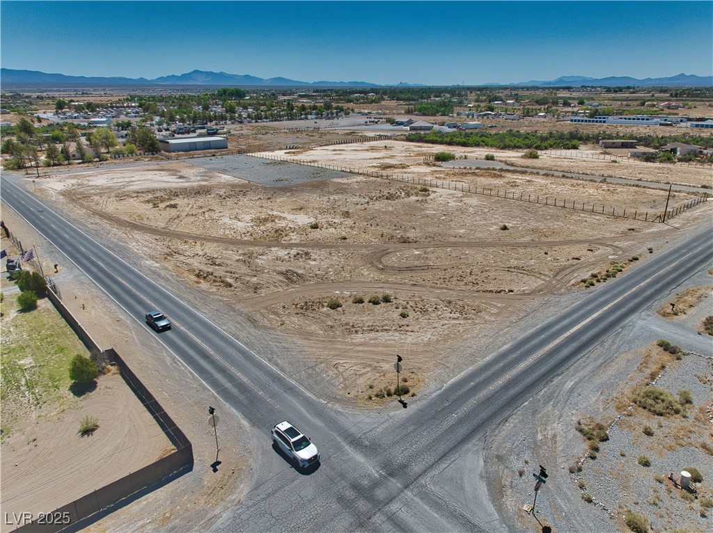 2161 East Manse Road Pahrump, NV 89048 - Photo 5 of 18 Overview of rural landscape with a mountainous background