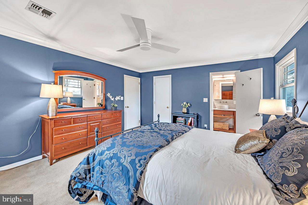 13 Griggs Road Cranbury, NJ 08512 - Photo 28 of 38