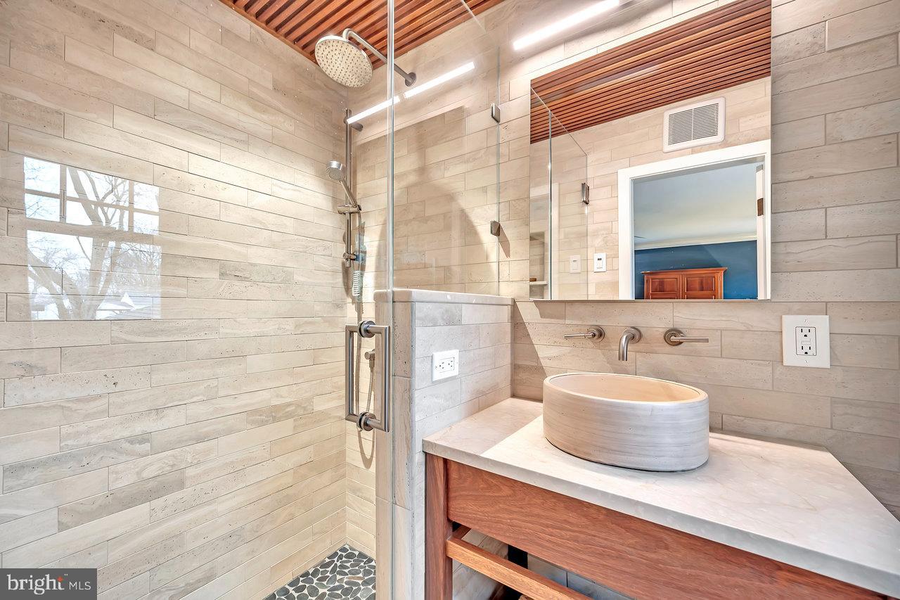 13 Griggs Road Cranbury, NJ 08512 - Photo 29 of 38