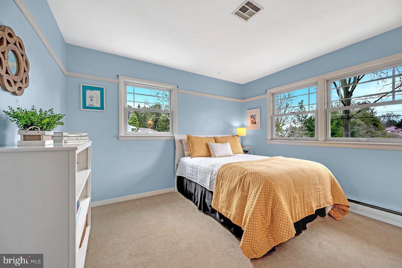 13 Griggs Road Cranbury, NJ 08512 - Photo 30 of 38