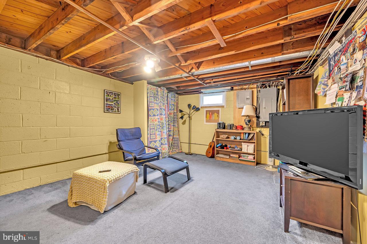 13 Griggs Road Cranbury, NJ 08512 - Photo 33 of 38