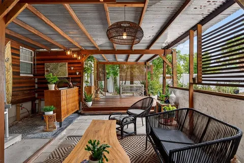$299,000 | 824 59th Avenue Northeast, St. Petersburg, FL 33703