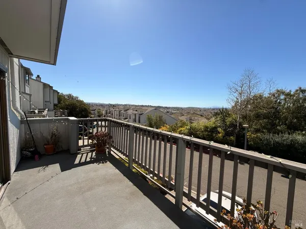 $2,800 | 134 Nashville Lane, Vallejo, CA 94591
