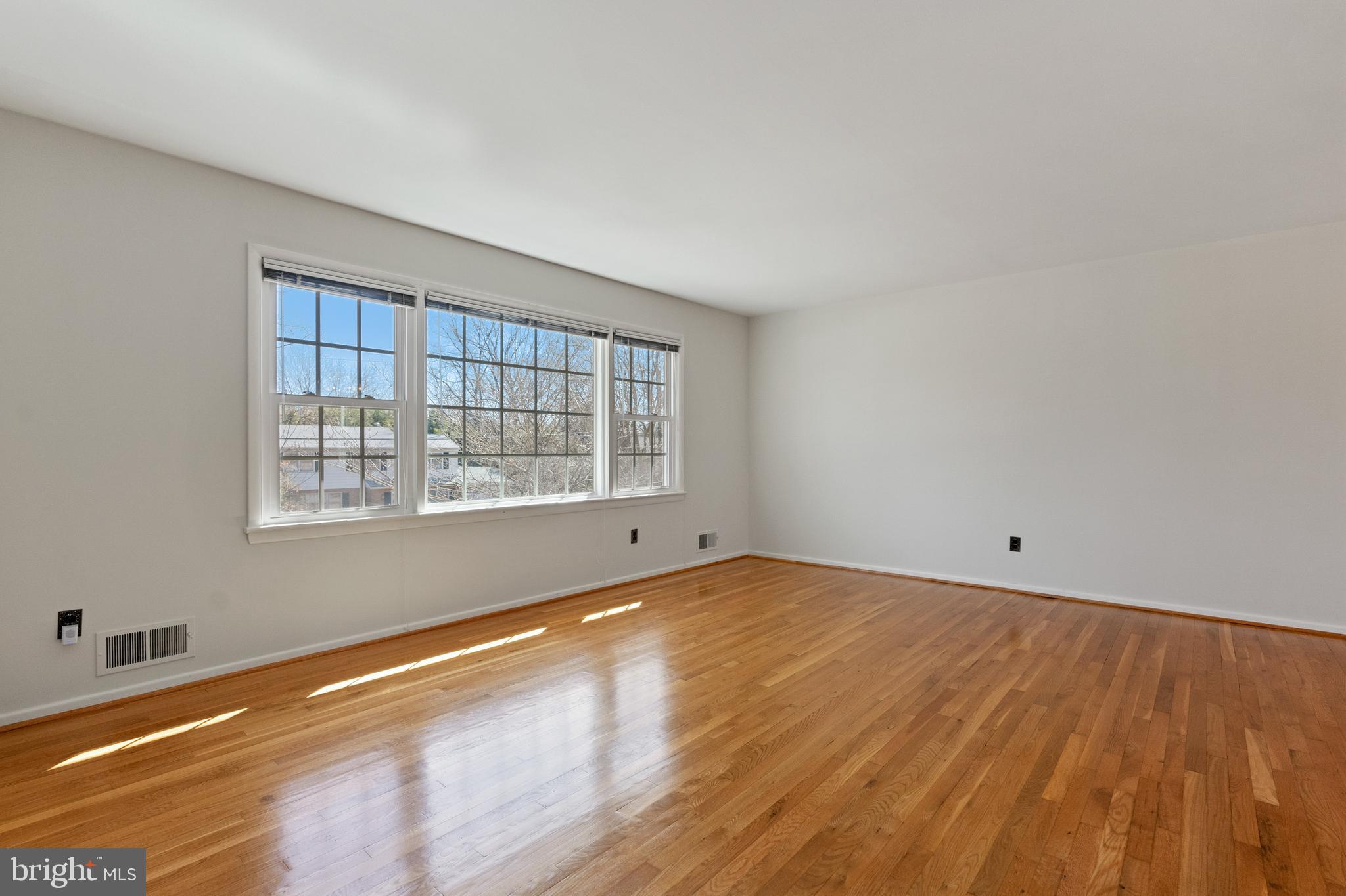 8309 Wagon Wheel Road Alexandria, VA 22309 - Photo 4 of 41 Gallery Image 4