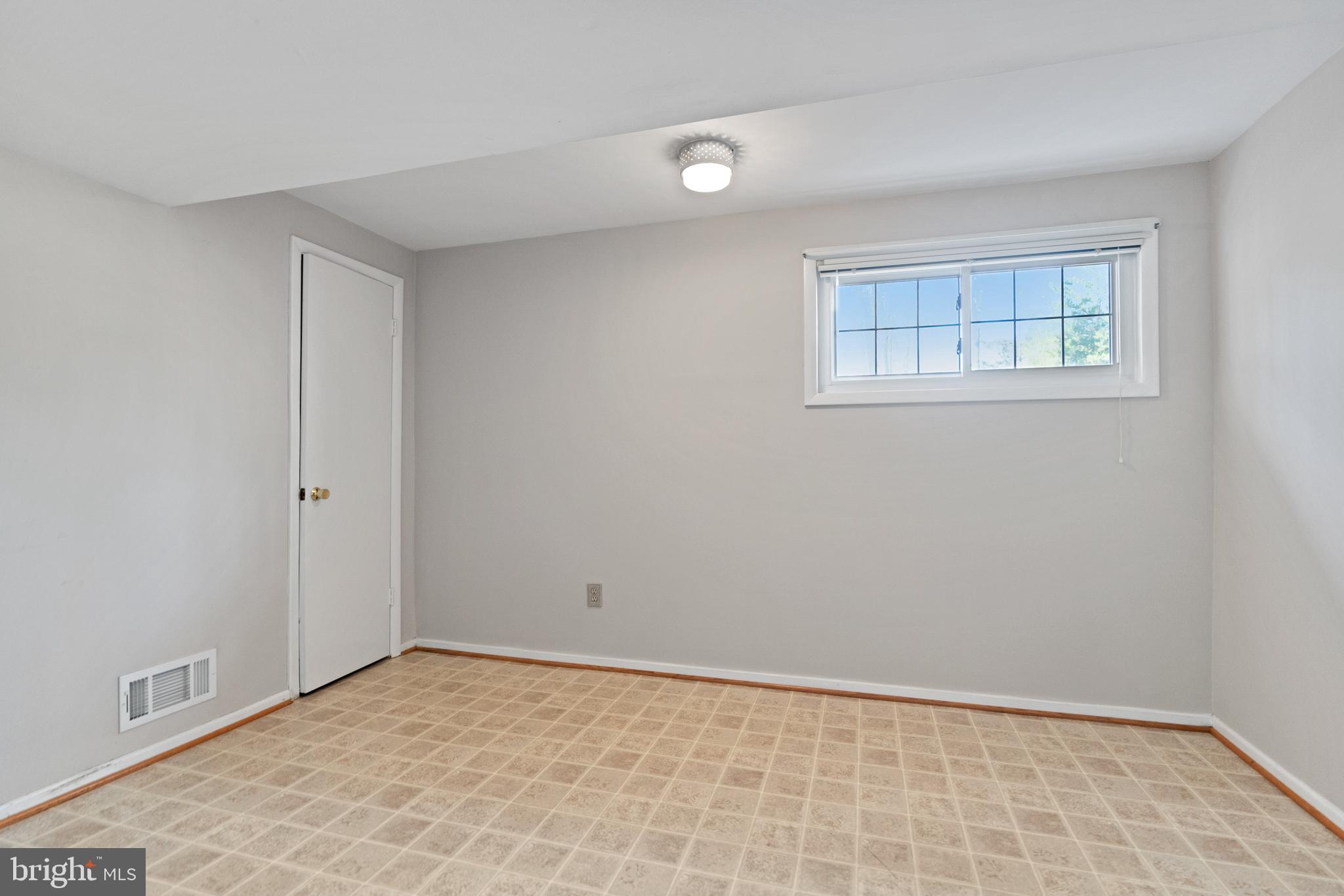 8309 Wagon Wheel Road Alexandria, VA 22309 - Photo 32 of 41 Gallery Image 32