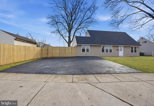 a view of house with outdoor space