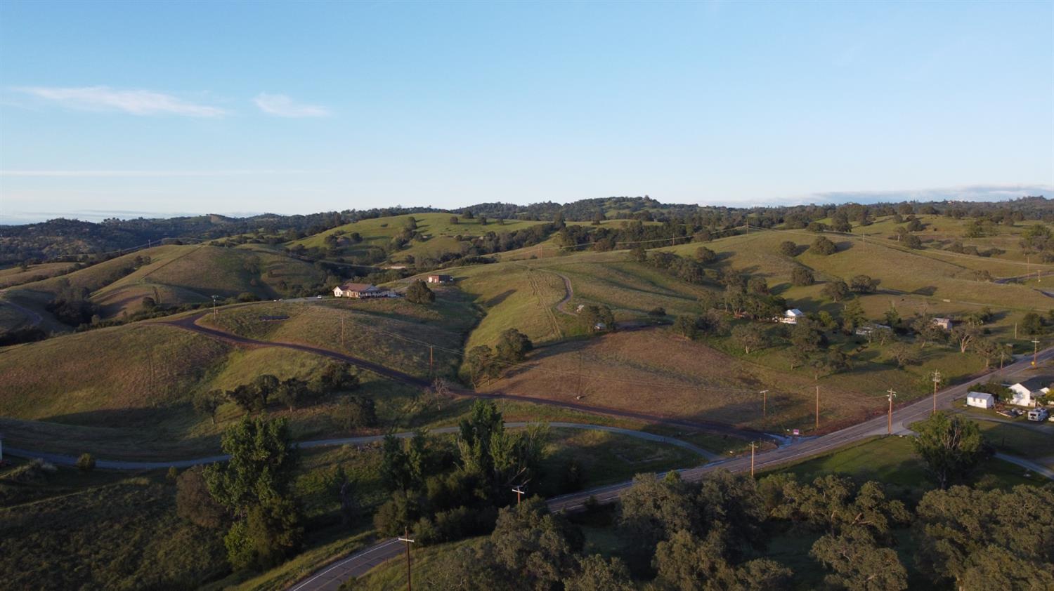 9830 New Chicago Road Drytown, CA 95699 - Photo 8 of 51 a view of a city with mountain