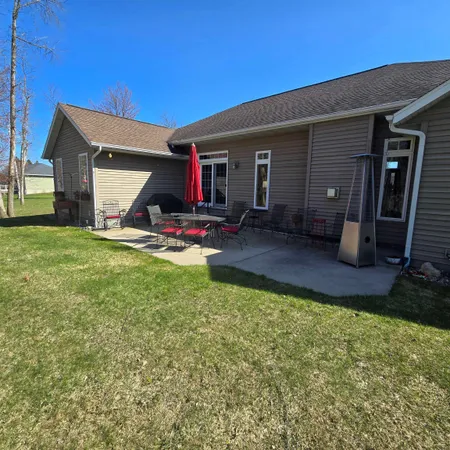 $499,900 | 1506 39th Avenue, Menominee, MI 49858