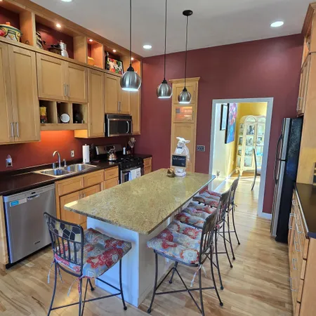 $499,900 | 1506 39th Avenue, Menominee, MI 49858