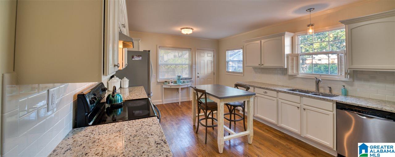 1218 Irving Road Birmingham, AL 35209 - Photo 12 of 31