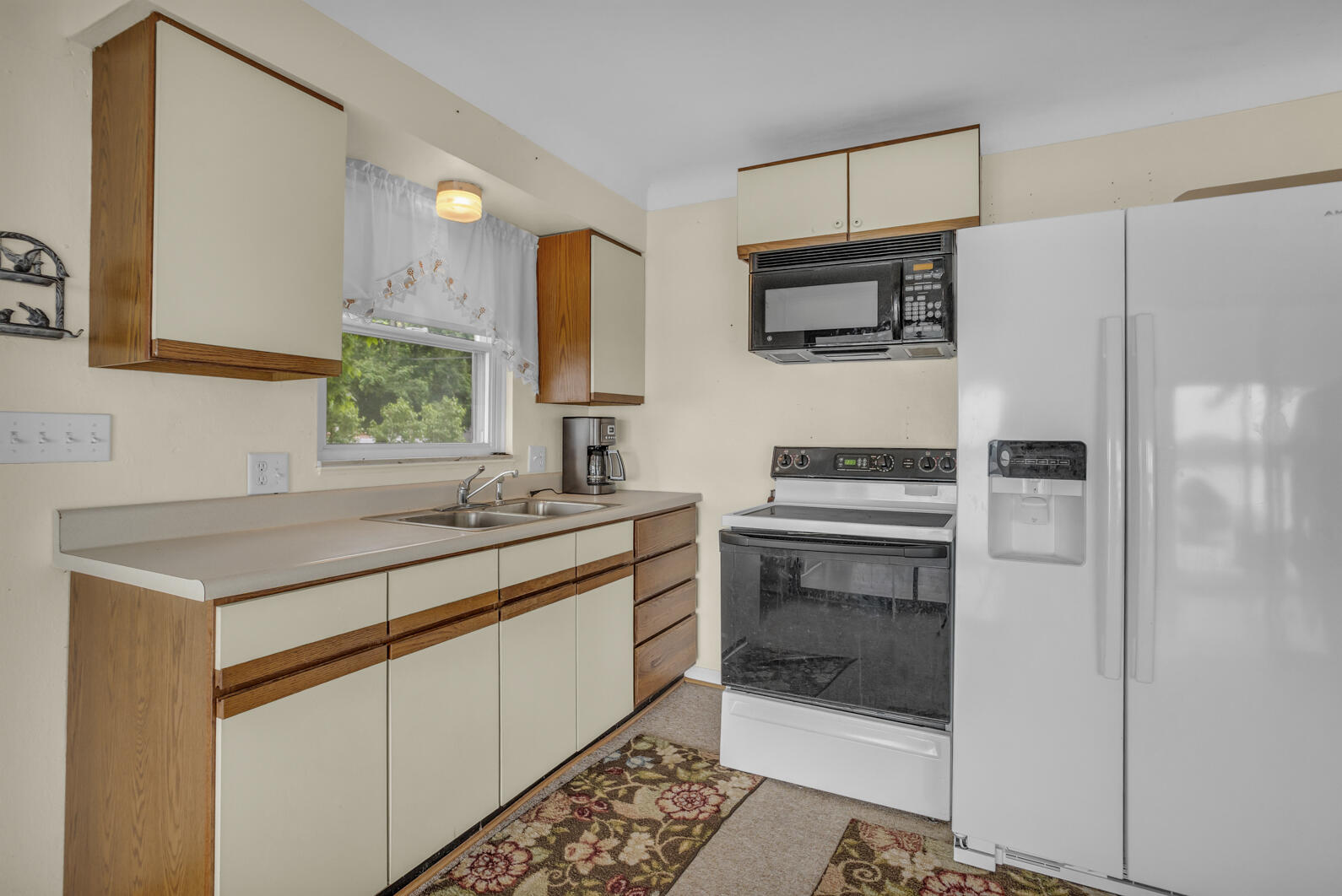8370 Horton Beach Road Manitou Beach, MI 49253 - Photo 10 of 37 0N0A8421