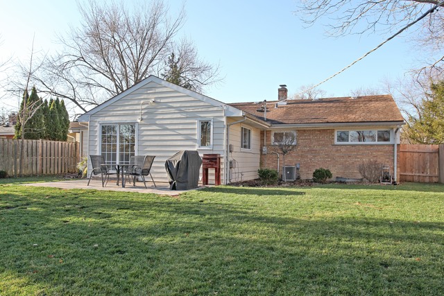 1019 Whitfield Road Northbrook, IL 60062 - Photo 14 of 15