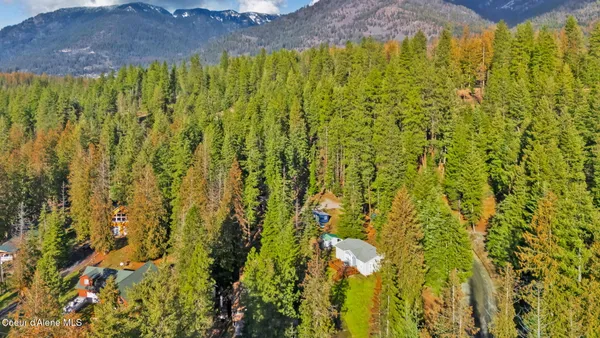 $450,000 | 181 Circle Drive, Hope, ID 83836