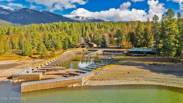 $450,000 | 181 Circle Drive, Hope, ID 83836