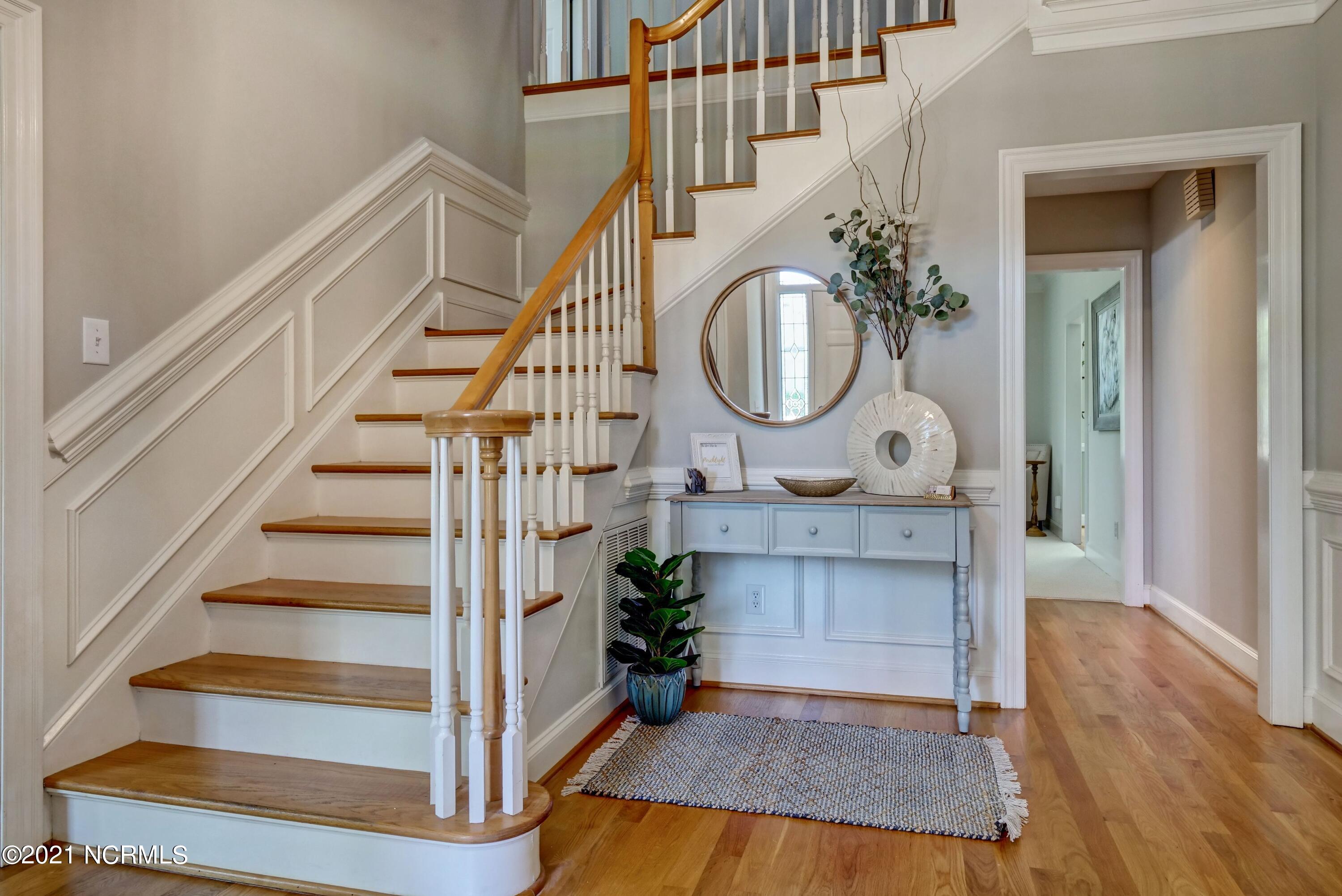 605 Sandfiddler Pointe Road Wilmington, NC 28409 - Photo 3 of 34 stairs
