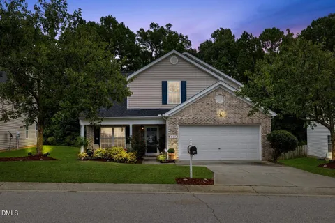 $460,000 | 505 Pyracantha Drive, Holly Springs, NC 27540