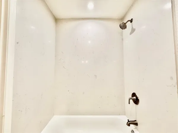 $1,700 | 11122 Village Bend Lane, Unit 1122, Houston, TX 77072