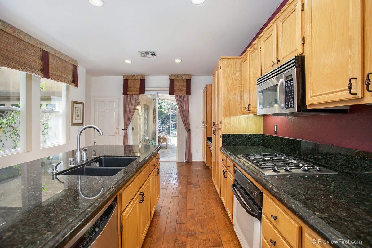 1457 Beechtree Road San Marcos, CA 92078 - Photo 9 of 22