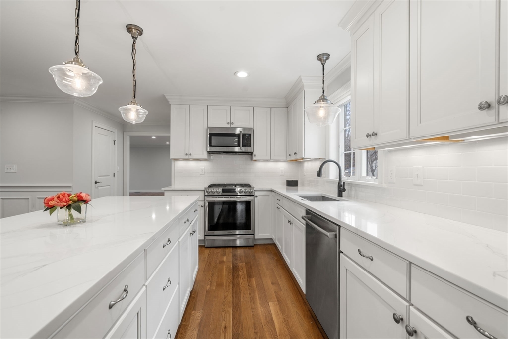 20 Westerly Street, Unit A Wellesley, MA 02482 - Photo 3 of 32 Gallery Image 3