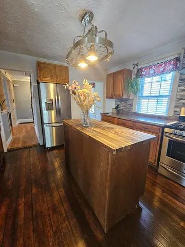 $445,000 | 16 Kincaid Street, South Portland, ME 04106