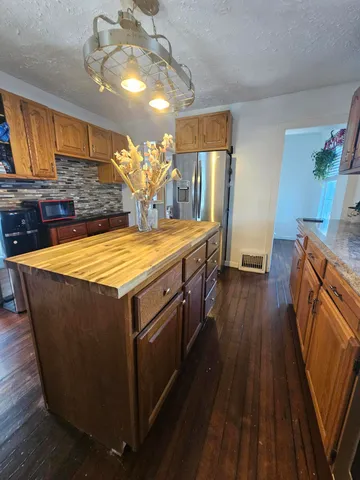 $445,000 | 16 Kincaid Street, South Portland, ME 04106