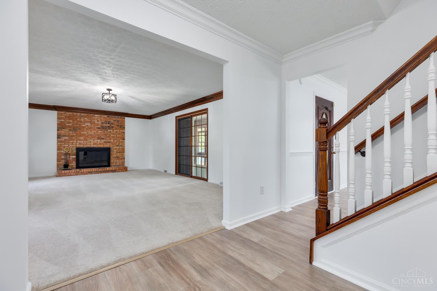 558 Lang Road Cincinnati, OH 45244 - Photo 5 of 49 Gallery Image 5