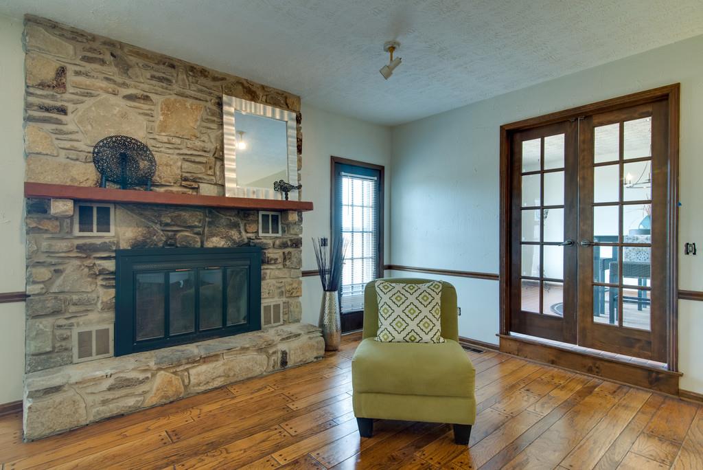 1007 Ridgecrest Drive Dickson, TN 37055 - Photo 10 of 29 Gallery Image 10