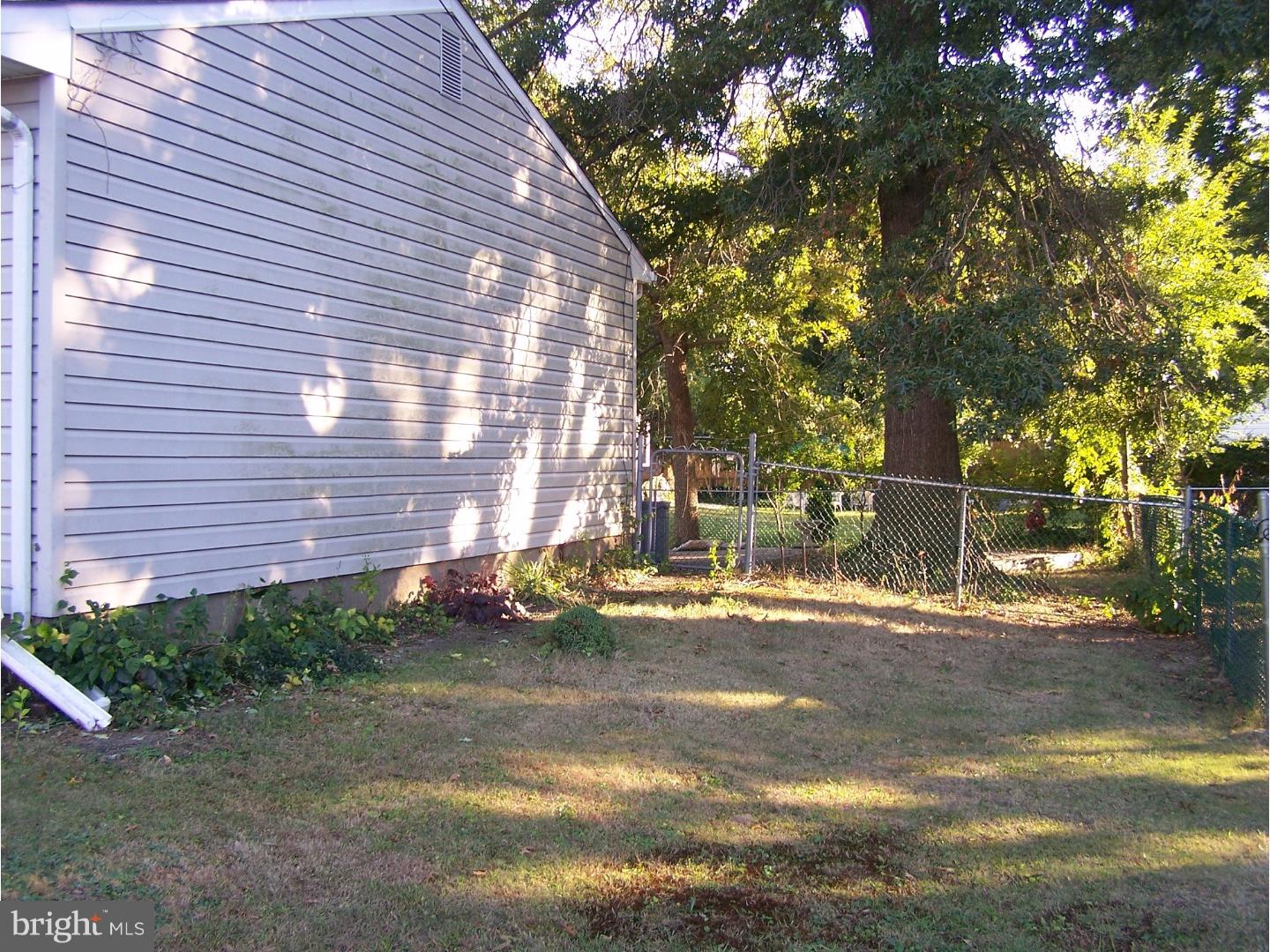 35 Weyburne Road Hamilton, NJ 08690 - Photo 19 of 19 Exterior Side