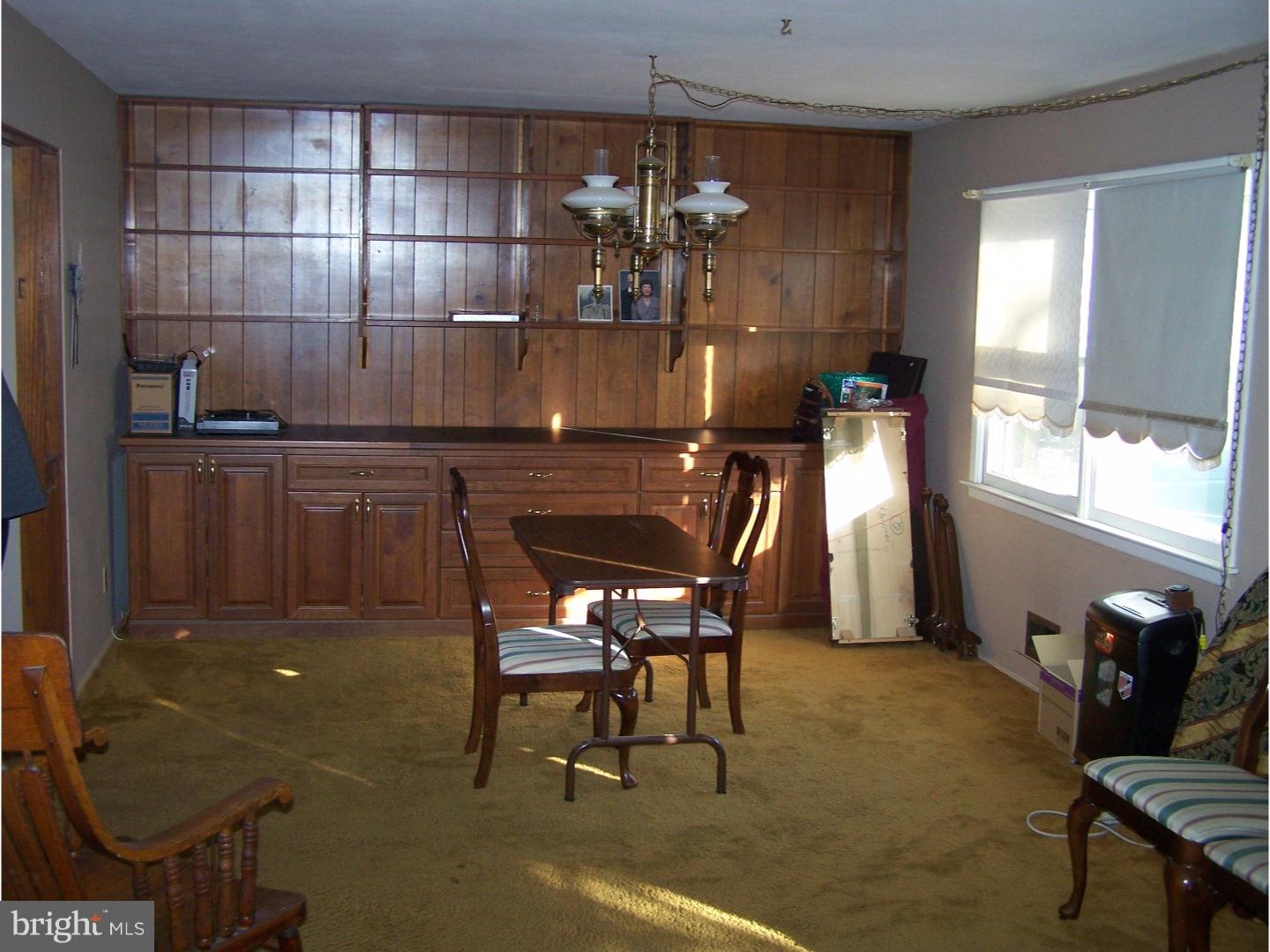 35 Weyburne Road Hamilton, NJ 08690 - Photo 3 of 19 Dining Room