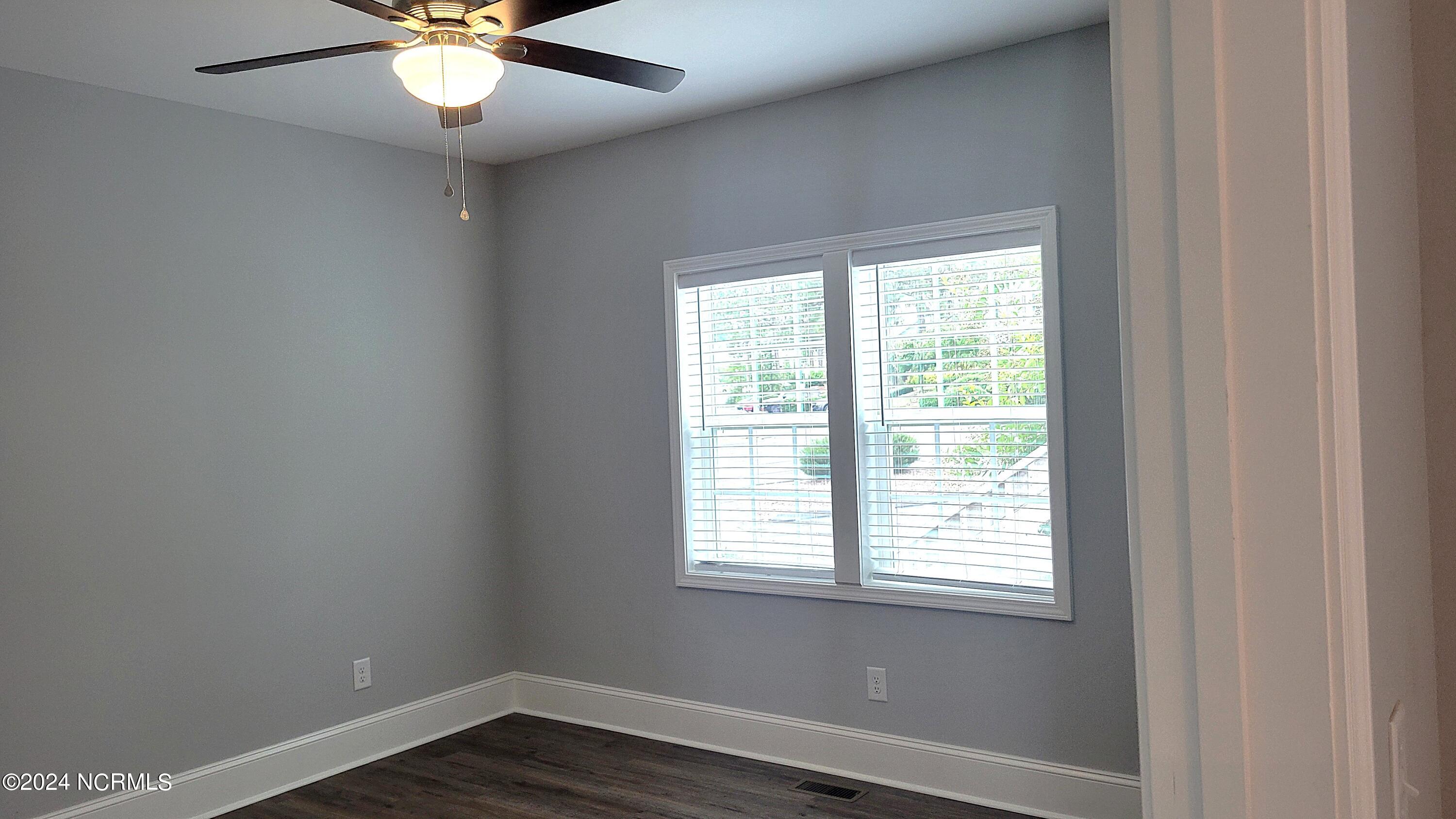 82 Knoll Road Southern Pines, NC 28387 - Photo 19 of 32 20240905_094730