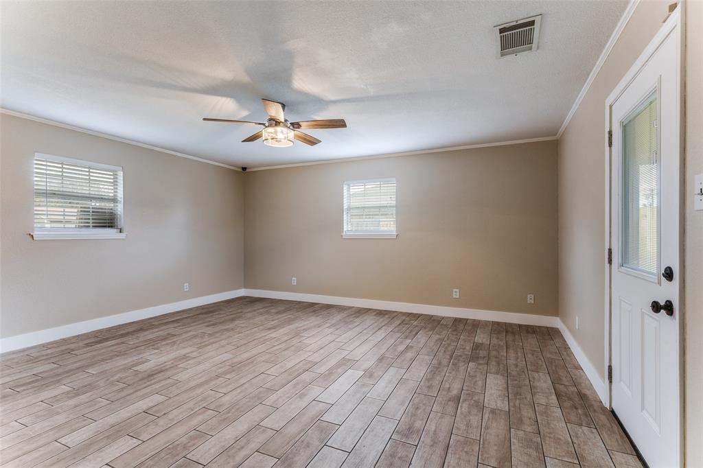 5900 Oak Hill Road Watauga, TX 76148 - Photo 13 of 25