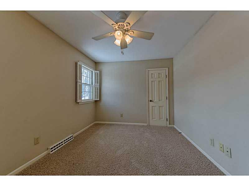 4241 North Riverside Drive Columbus, IN 47203 - Photo 19 of 24 Gallery Image 19