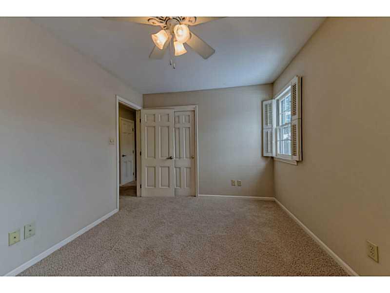 4241 North Riverside Drive Columbus, IN 47203 - Photo 20 of 24 Gallery Image 20