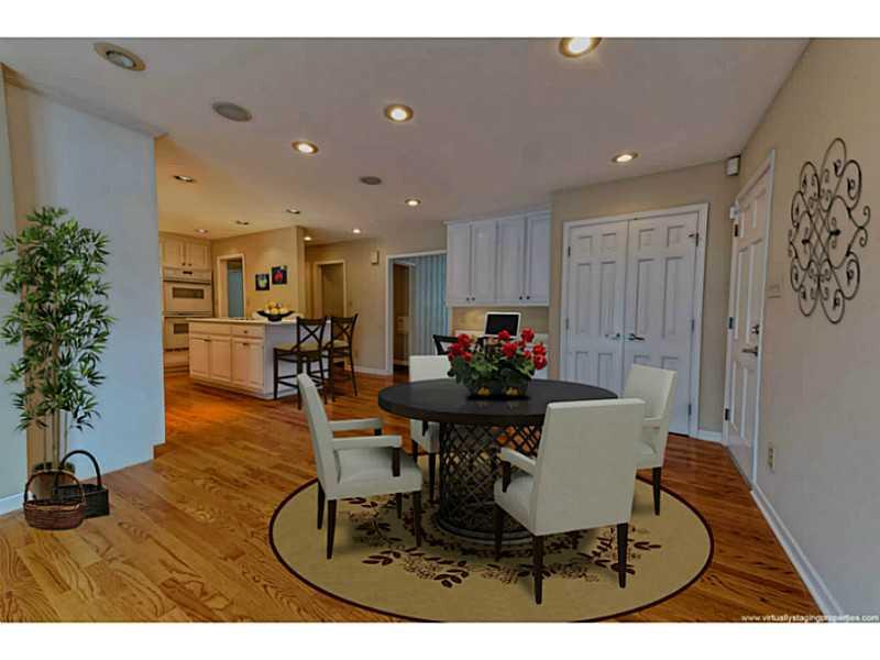 4241 North Riverside Drive Columbus, IN 47203 - Photo 5 of 24 Gallery Image 5