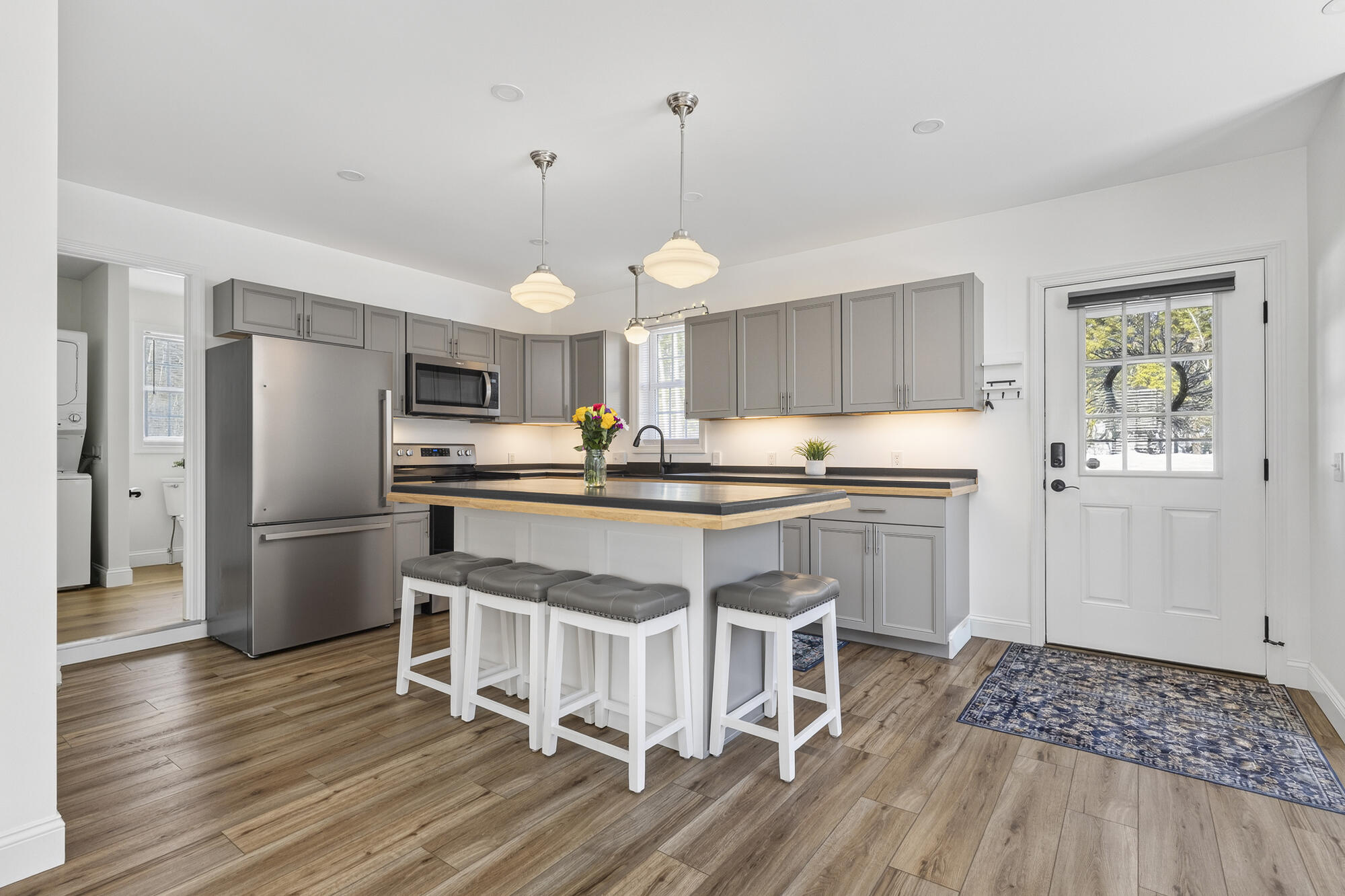 71 Chicopee Road Standish, ME 04084 - Photo 4 of 28 71 Chicopee Rd._W5_17