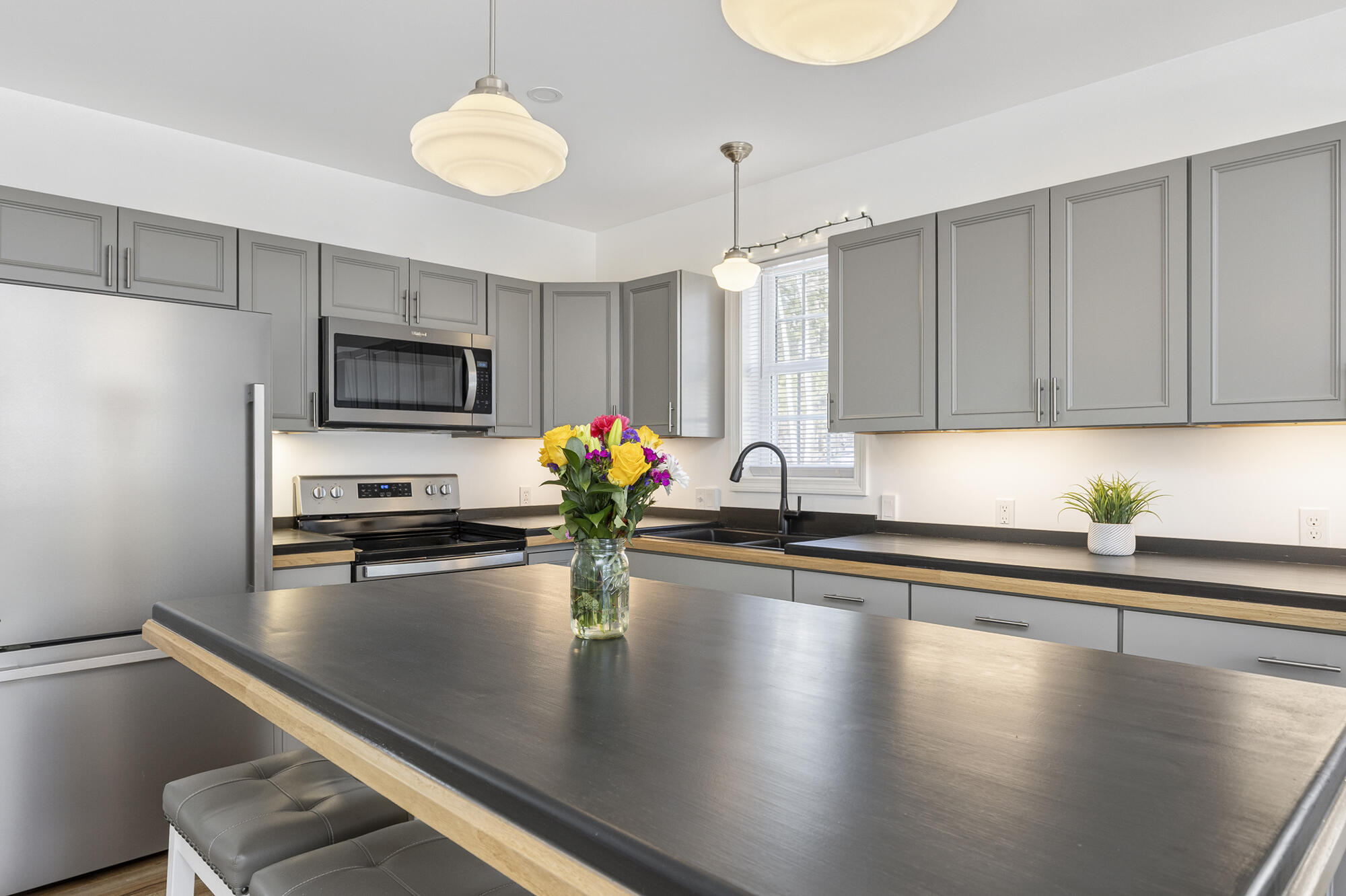 71 Chicopee Road Standish, ME 04084 - Photo 6 of 28 71 Chicopee Rd._W5_19