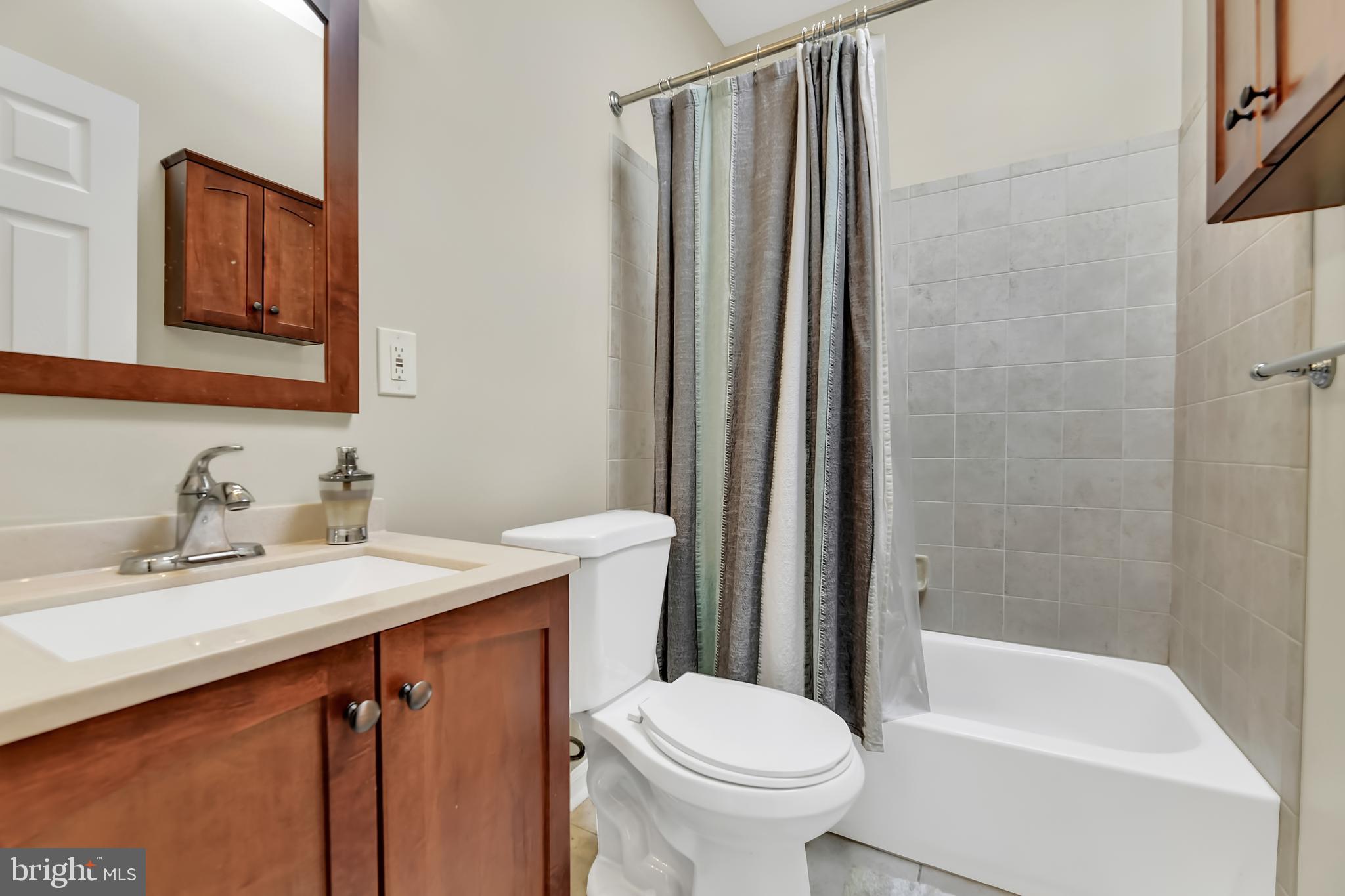 3609 Old York Road Baltimore, MD 21218 - Photo 18 of 26 2nd full bath
