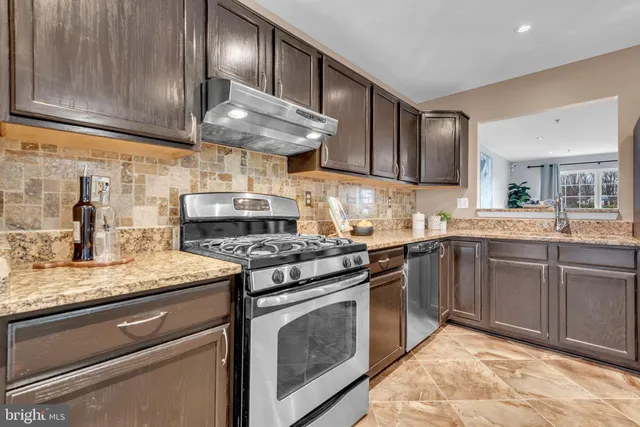 $379,000 | 4004 Windsor Heights Place, White Plains, MD 20695