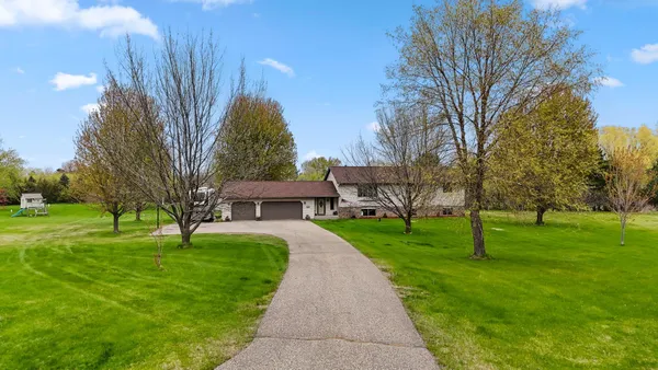 $645,000 | 508 Little Orchard Road, Hudson, WI 54016