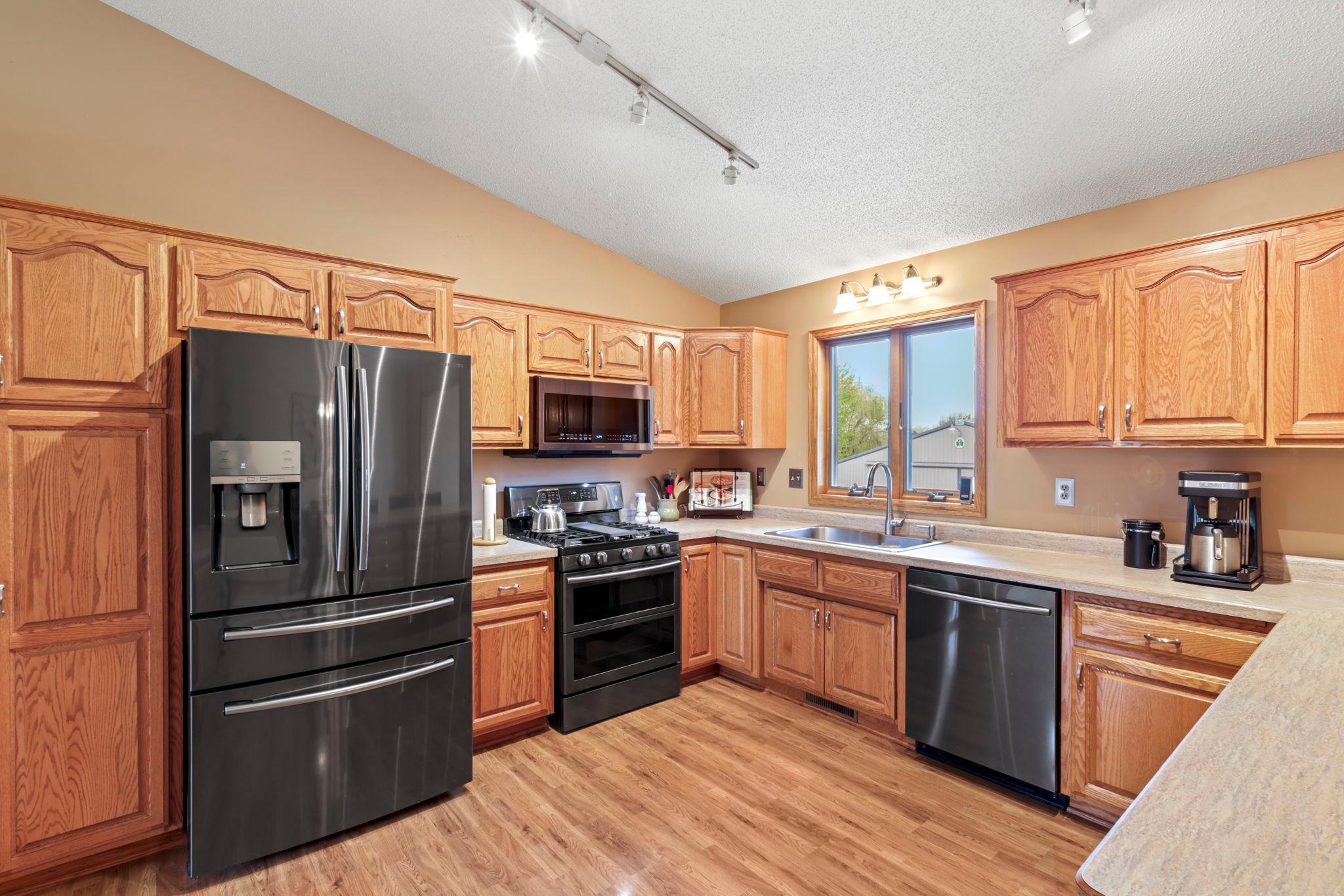 508 Little Orchard Road Hudson, WI 54016 - Photo 16 of 47
