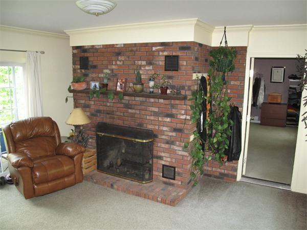 949 Ryan Road Northampton, MA 01062 - Photo 2 of 13