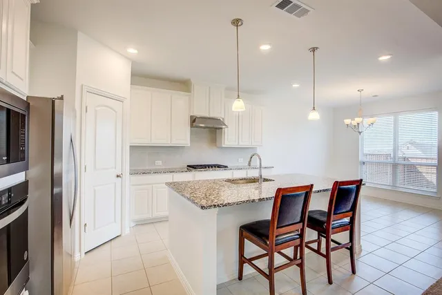 $2,395 | 144 Tierra Blanca Lane, Rhome, TX 76078