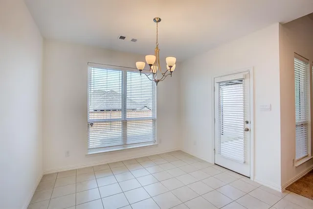 $2,395 | 144 Tierra Blanca Lane, Rhome, TX 76078