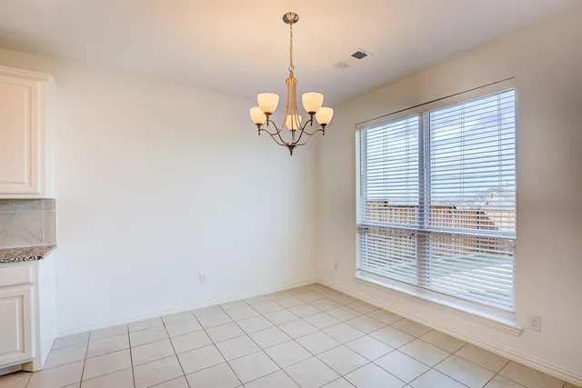 $2,395 | 144 Tierra Blanca Lane, Rhome, TX 76078