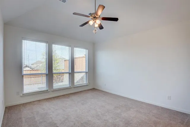 $2,395 | 144 Tierra Blanca Lane, Rhome, TX 76078