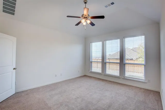 $2,395 | 144 Tierra Blanca Lane, Rhome, TX 76078