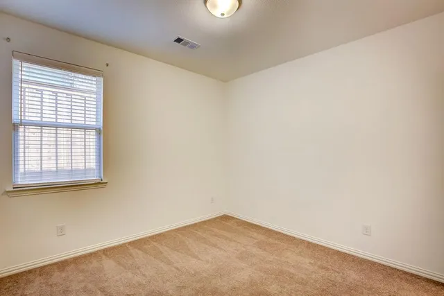 $2,395 | 144 Tierra Blanca Lane, Rhome, TX 76078